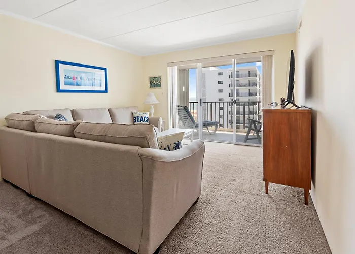 Ocean View 2-bedroom At Excalibur Perfect Coastal Getaway Holiday home *